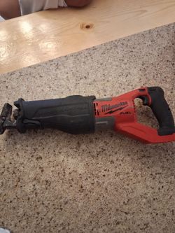 Milwuakee super sawzall 18v (tool only)