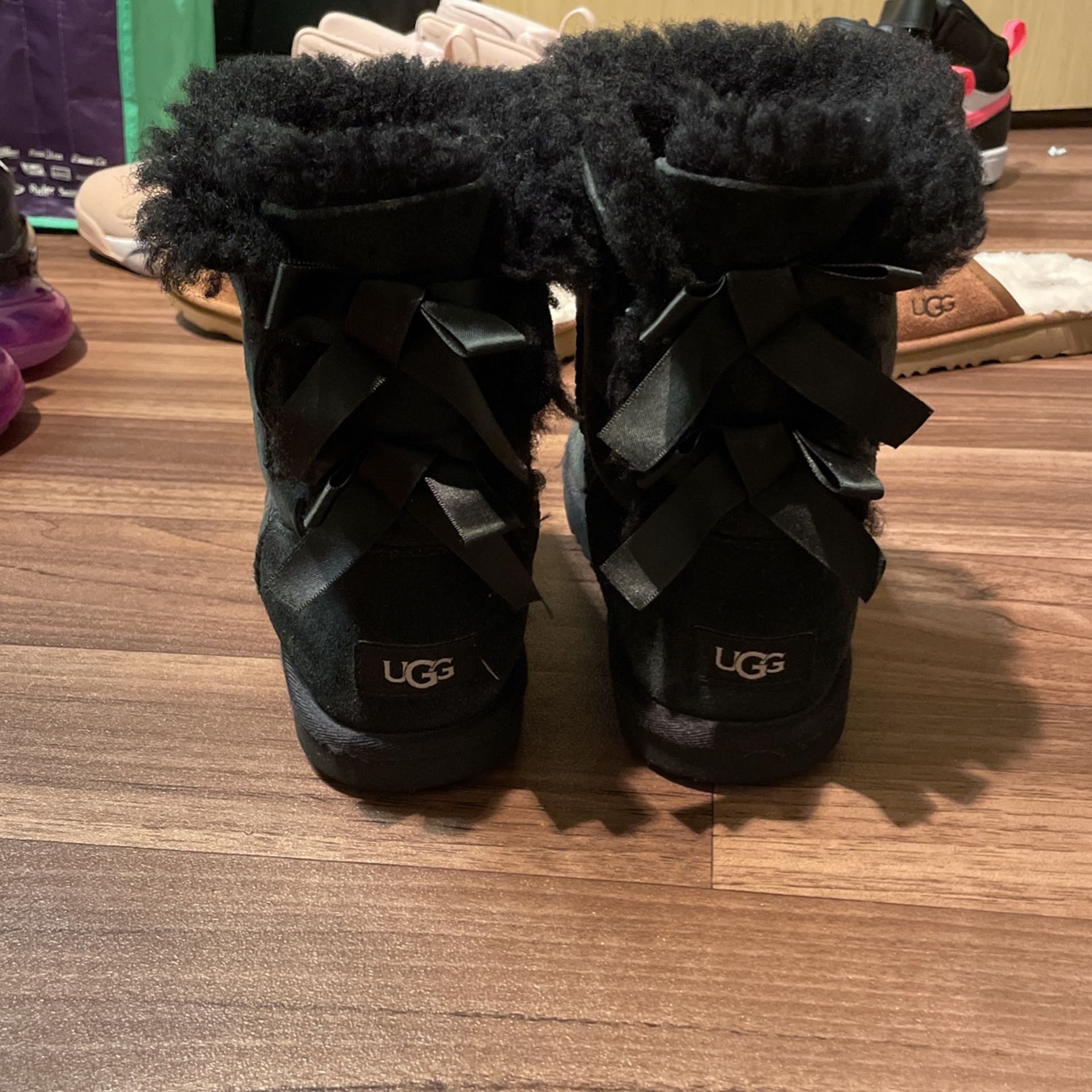 Girls Size 3y Uggs