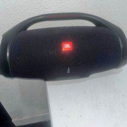 JBL BOOMBOX II PRO LIKE NEW BARLEY USED!