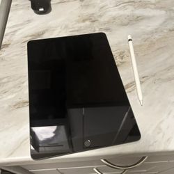 Unlocked IPad 64GB 9th Gen With Apple Pencil