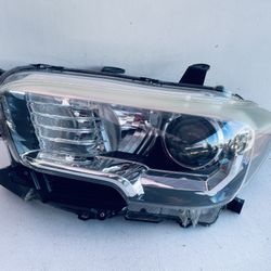 2016-2019 TOYOTA TACOMA LEFT DRIVER SIDE HEADLIGHT HALOGEN OEM BLACK