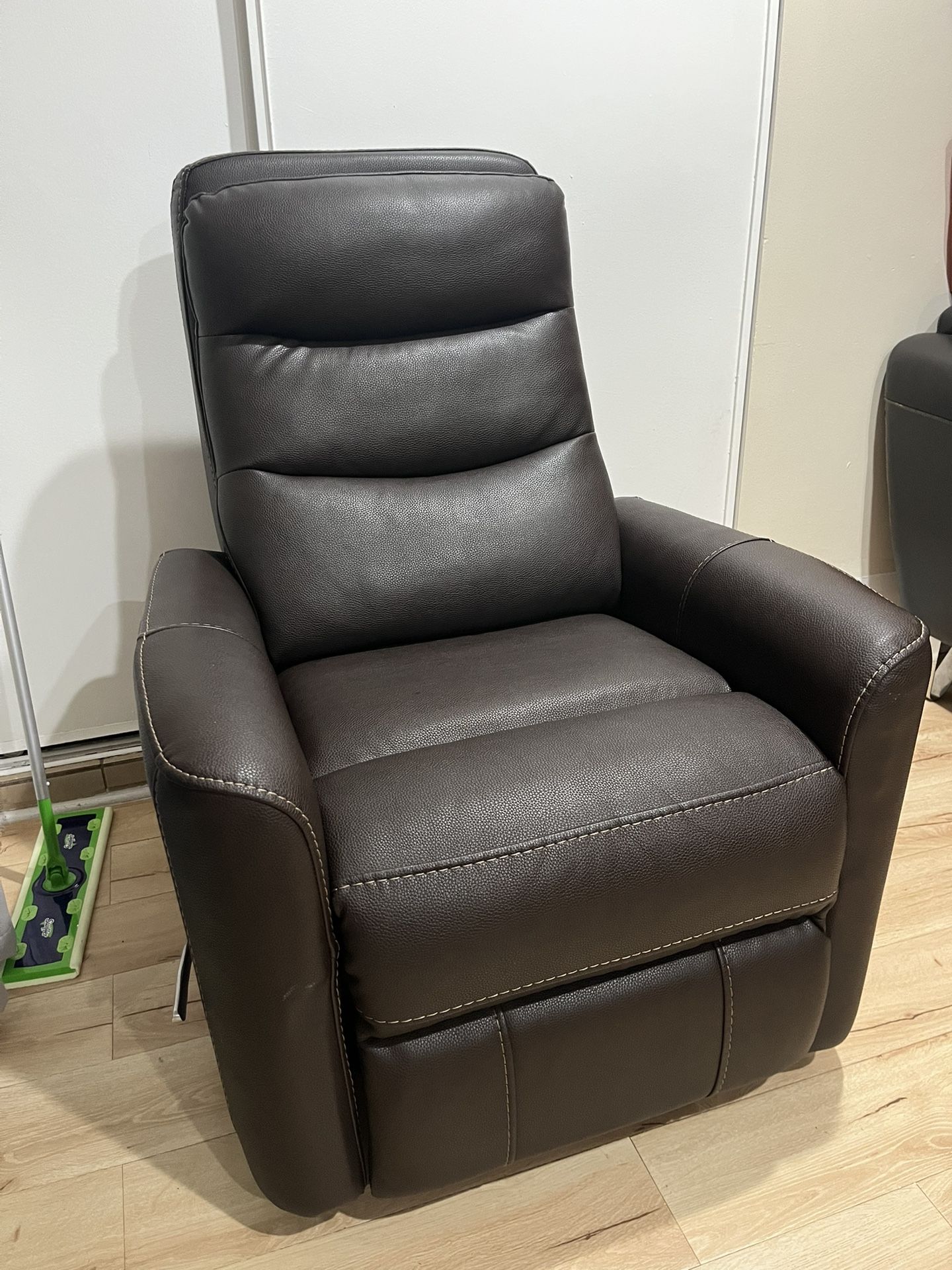 Recliner Chair