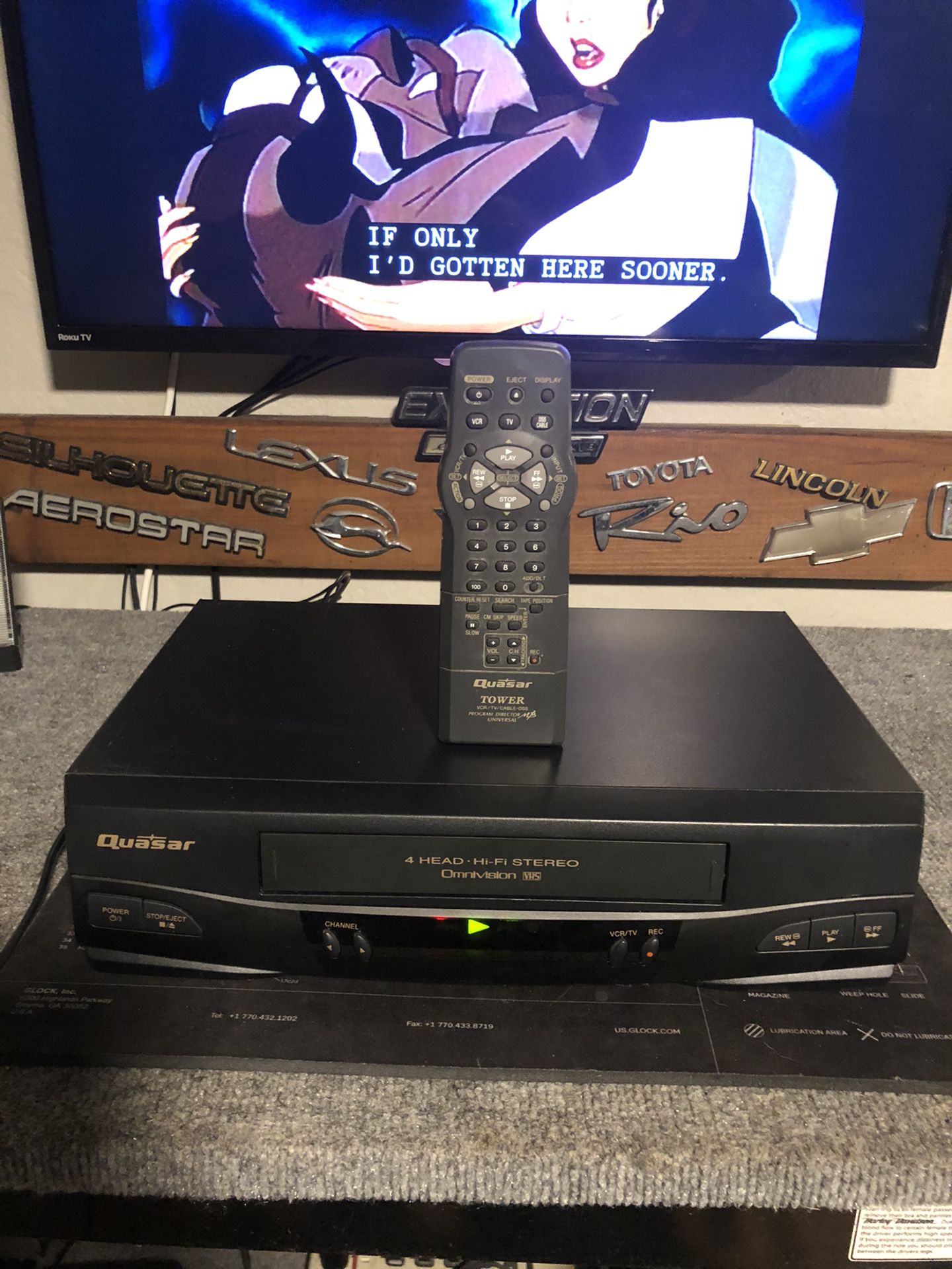 Quasar VCR with remote perfect shape