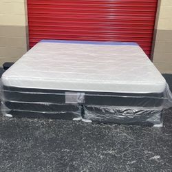 NEW Mattress King Size Plush Pillowtop With Box Spring // Offer  🚚