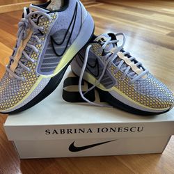  Nike Sabrina Ionescu Basketball Shoe.  Size 8.5 Men/10 Women (New)