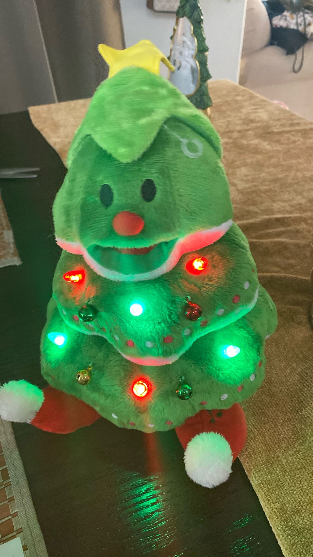 Christmas Singing Tree