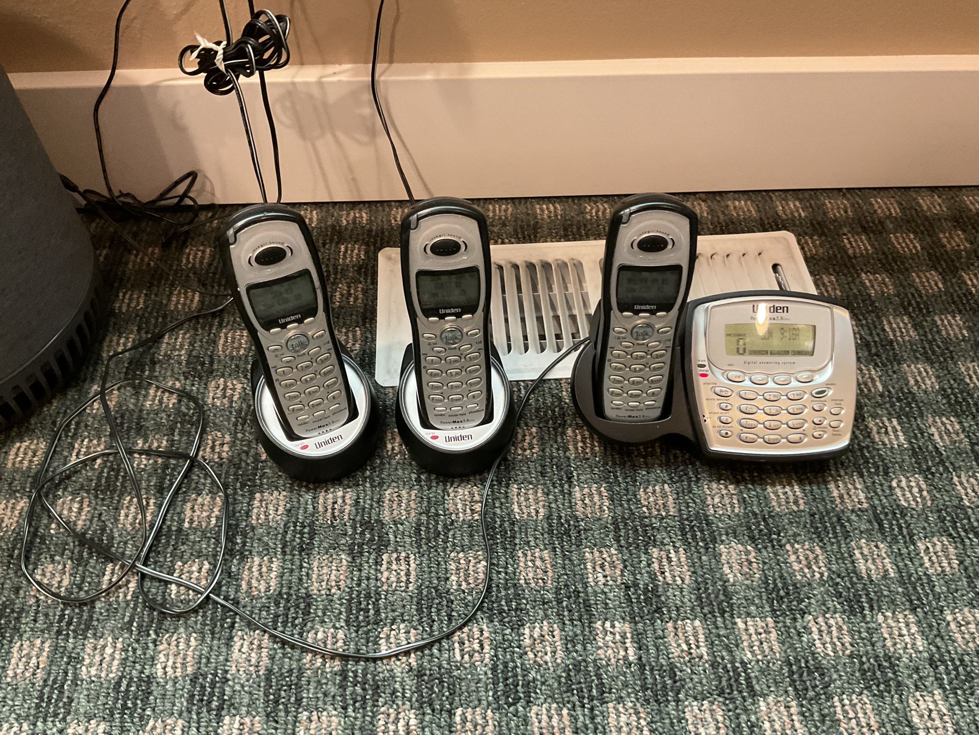 Phone System By Uniden
