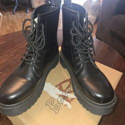 Size 8 Boots Women