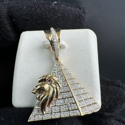 Pyramid Charm 10K Yellow Gold 0.25CTW DIAMONDS