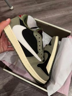 Air Jordan 1 Low Size 7.5 , 11