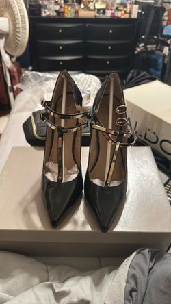 Black 4 in heels