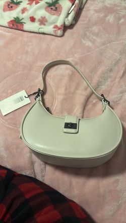 STEVE MADDEN BPLACE CHALK SHOULDER BAG
