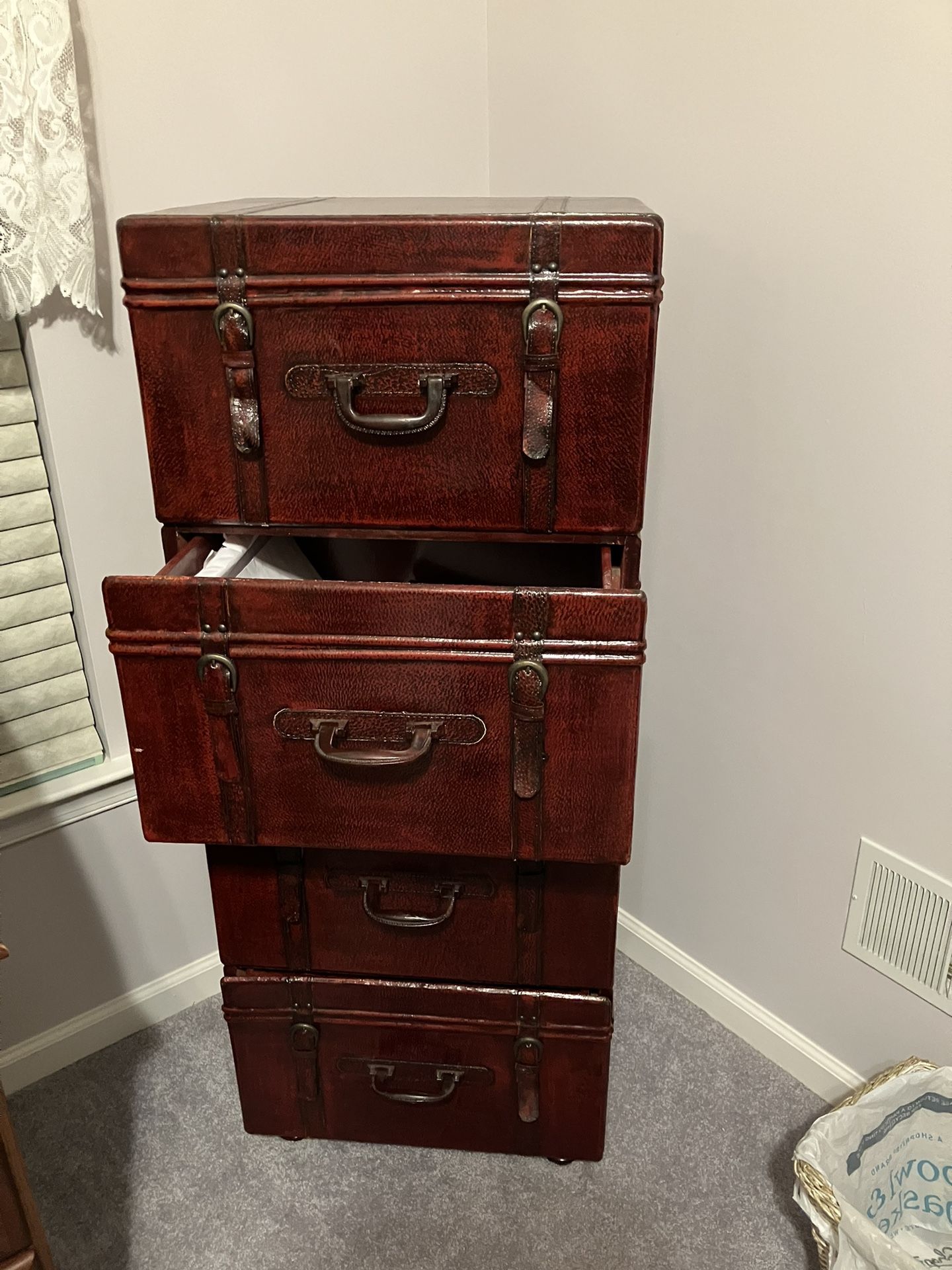 File Cabinet/Drawers