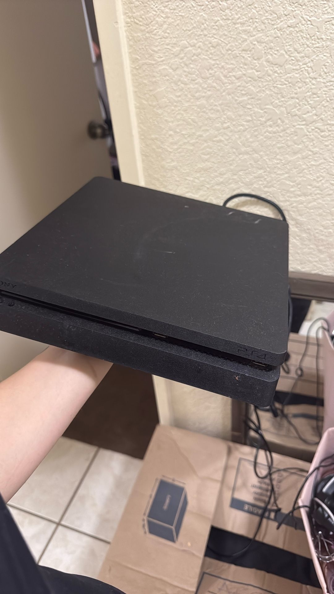 PS4