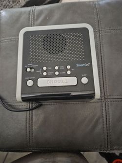 EMERSON smart set clock radio