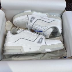 LV 2025 new style (with box)