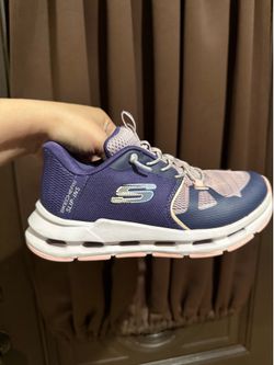 Girl purple sketchers shoes