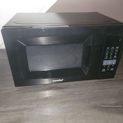 Comfee Microwave .7 Cu Black 700w