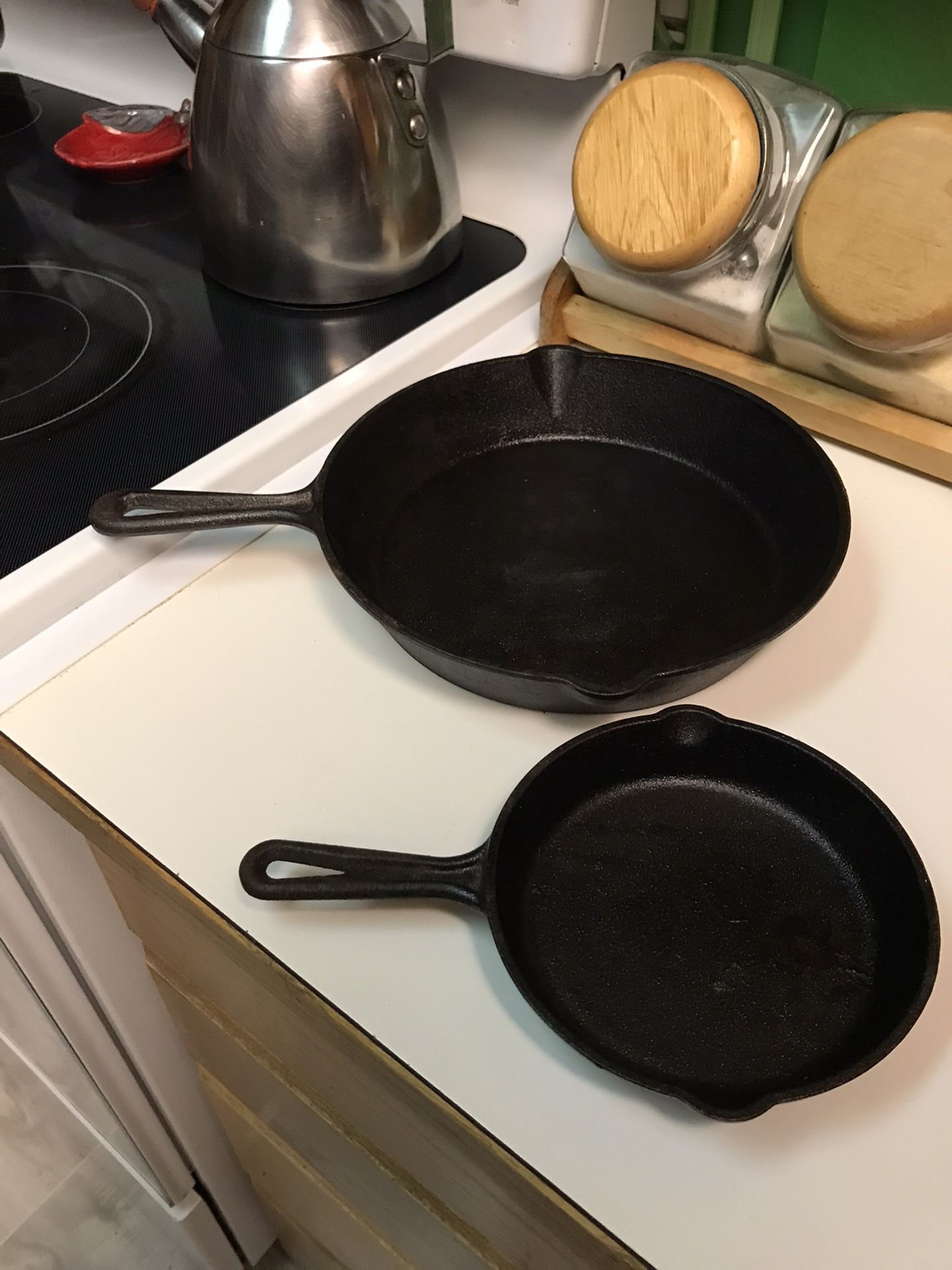 Cast Iron Skillet Set