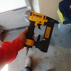 DeWalt Finish Nail Gun