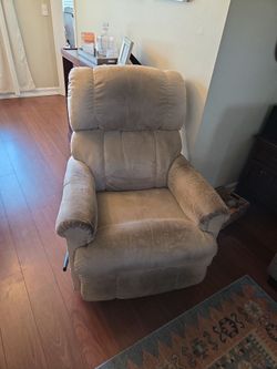 FREE Lazy Boy recliner