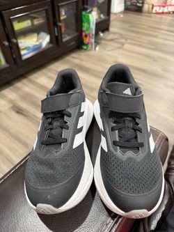 Adidas kids shoes size 3