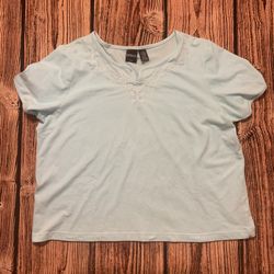 Women’s Medium Shirt