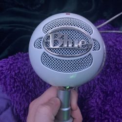 Blue snowball USB microphone