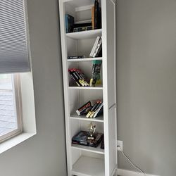 [moving sale] Ikea Hemnes bookshelf. White