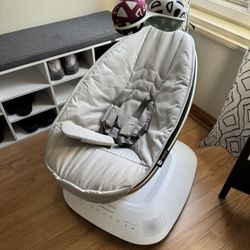 Mamaroo Baby Swing