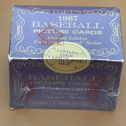 1987 TOPPS TRADED TIFFANY Sealed Baseball Set (BBCE Authenticated & Sealed)