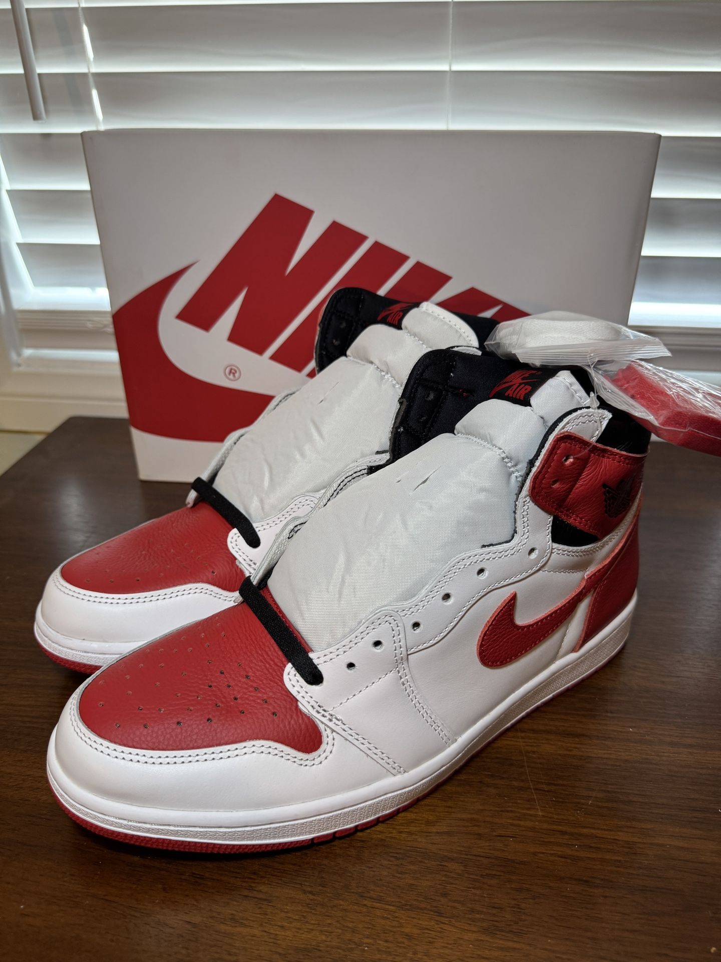 Jordan 1 High Heritage