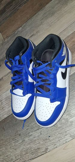 Nike Boys shoes 4.5
