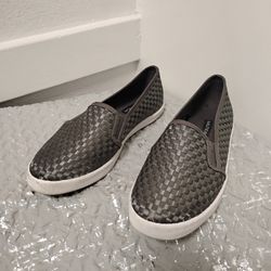 Nautica Grey Satin Sunchaser Weave Slip On Women's Sneaker Flats Shoes - Size 6 $25