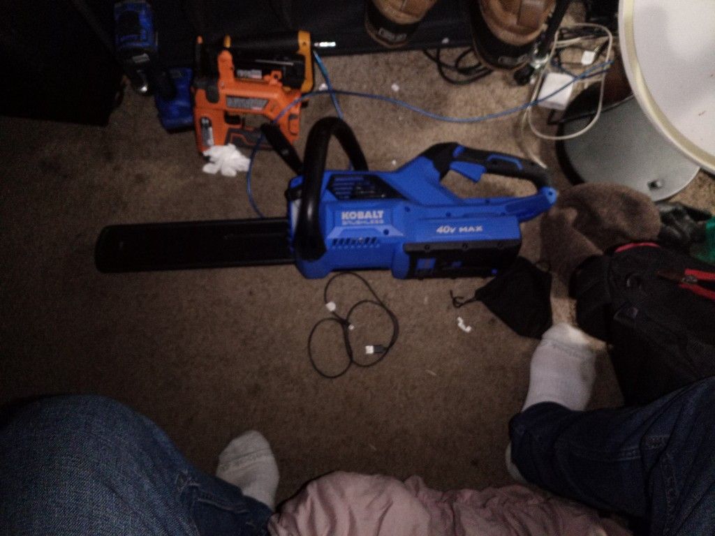 Kobalt 40v Chain Saw
