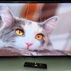 32" 4k UHD HDR Smart QLED TV Model 2022