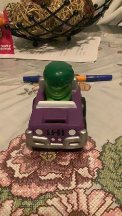 Hulk smash toy car