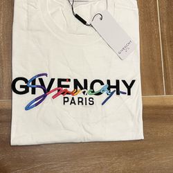 Givenchy T-shirt 