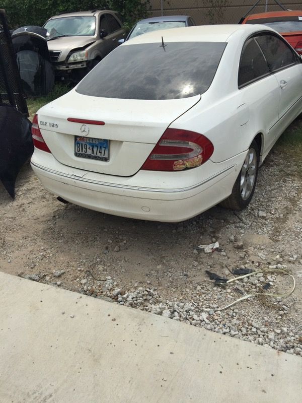 2005 Mercedes clk for parts only