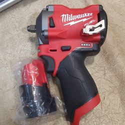NEW MILWAUKEE M12 FUEL 3/8 IMPACT WRENCH AND BATTERY 
