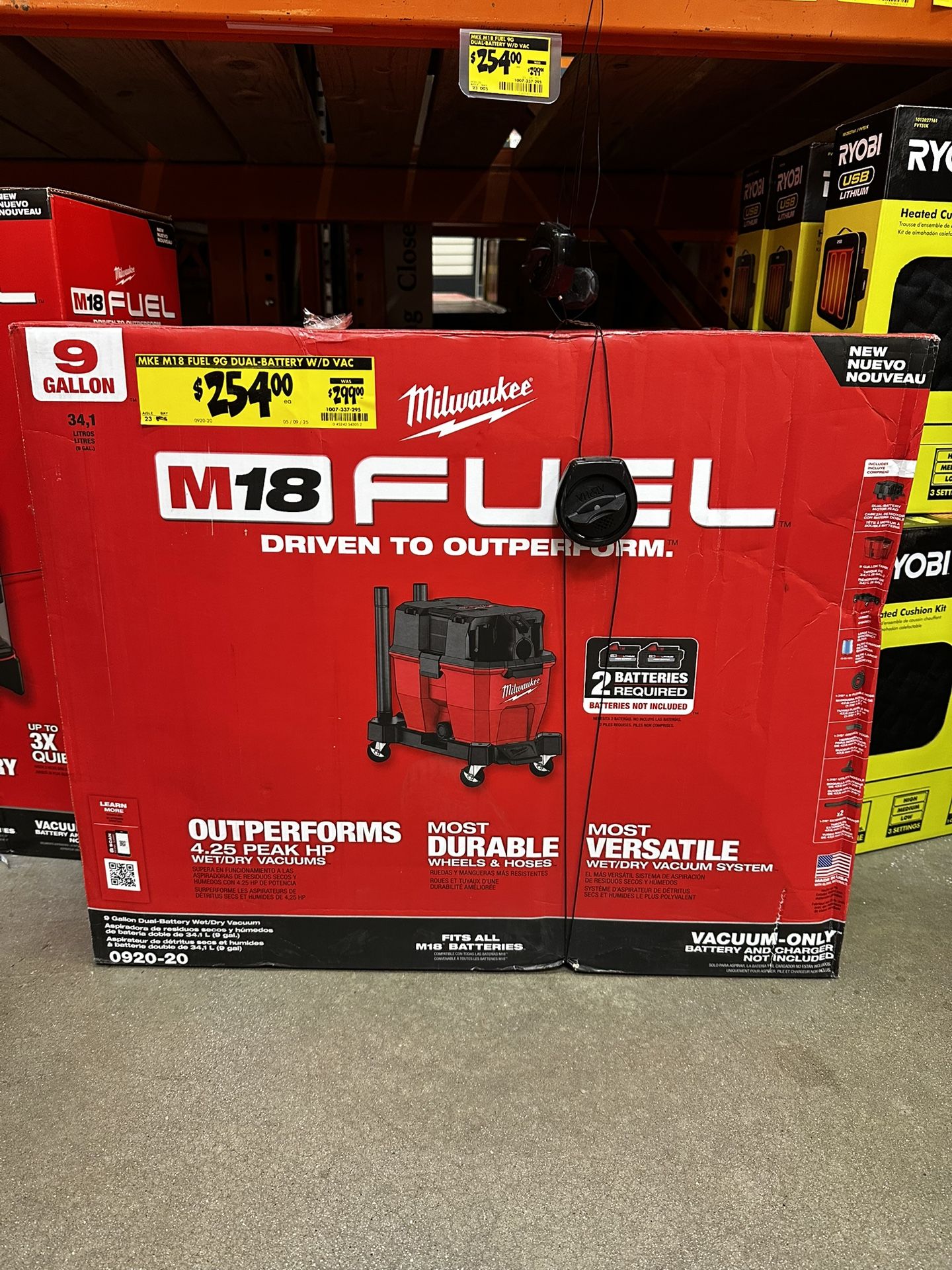 Milwaukee M18 FUEL 9 Gal. Cordless DUAL-BATTERY Wet/Dry Shop Vacuum with Filter, Hose, and Accessories
