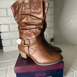 NEW Size 8- Boots Western Style / Cowboy Boots