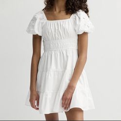 Trixxi Girls White Eyelet Puff Sleeve Tiered Dress with Hair Bow, Size M/Medium/10 for Spring Easter Summer, Square Neck, Elastic Waist *BRAND NEW*