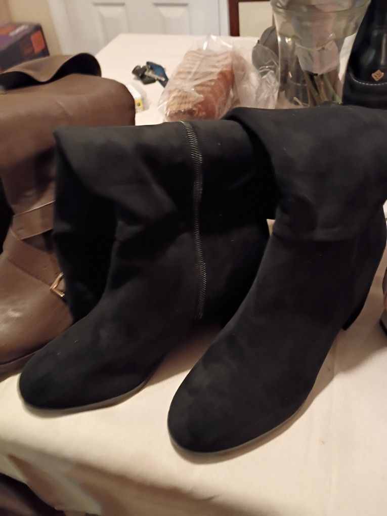 Boots Size 9