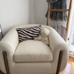 Lulu and Georgia accent chair