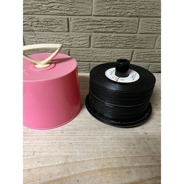 1970s Pink 45's Disk-Go-Case Vinyl Record Case Holder Travel Box