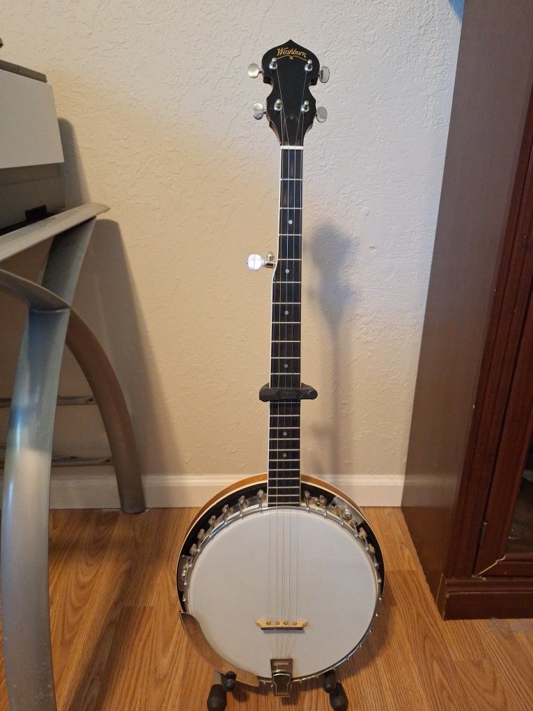 Washburn 5 String Banjo