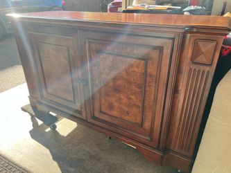 Solid wood console