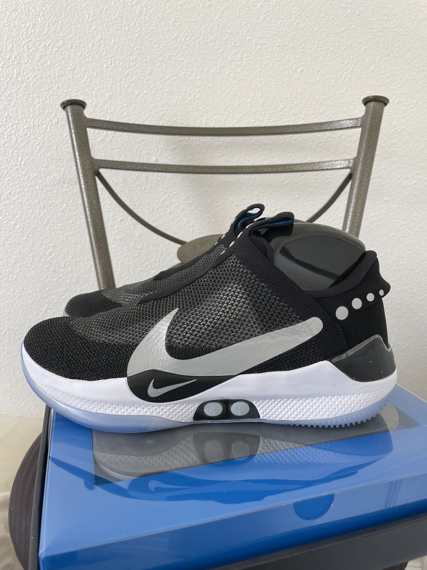 NIKE Adapt BB Black Pure Platinum Size 8.5 Nike Adapt BB Black Pure Platinum (US Charger) – Hidden Realm main image 4