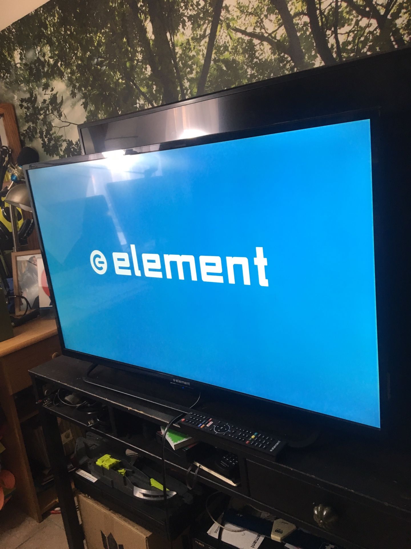 Element 43” inch smart tv